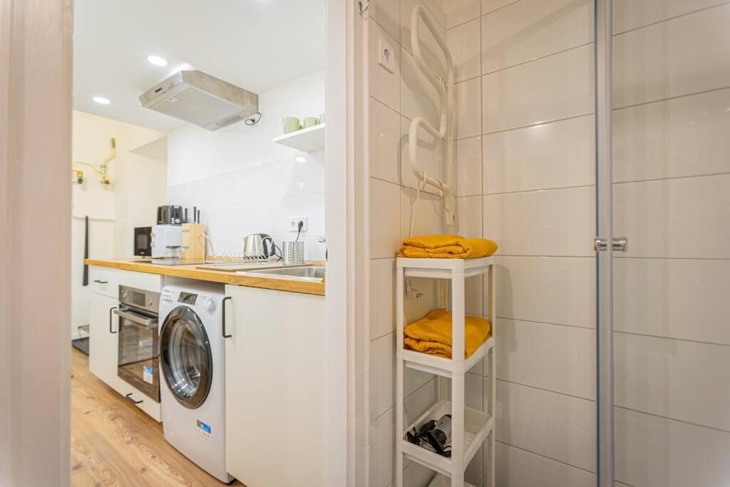 2 Bedroom In The Dob Street, Emerald Apartament *